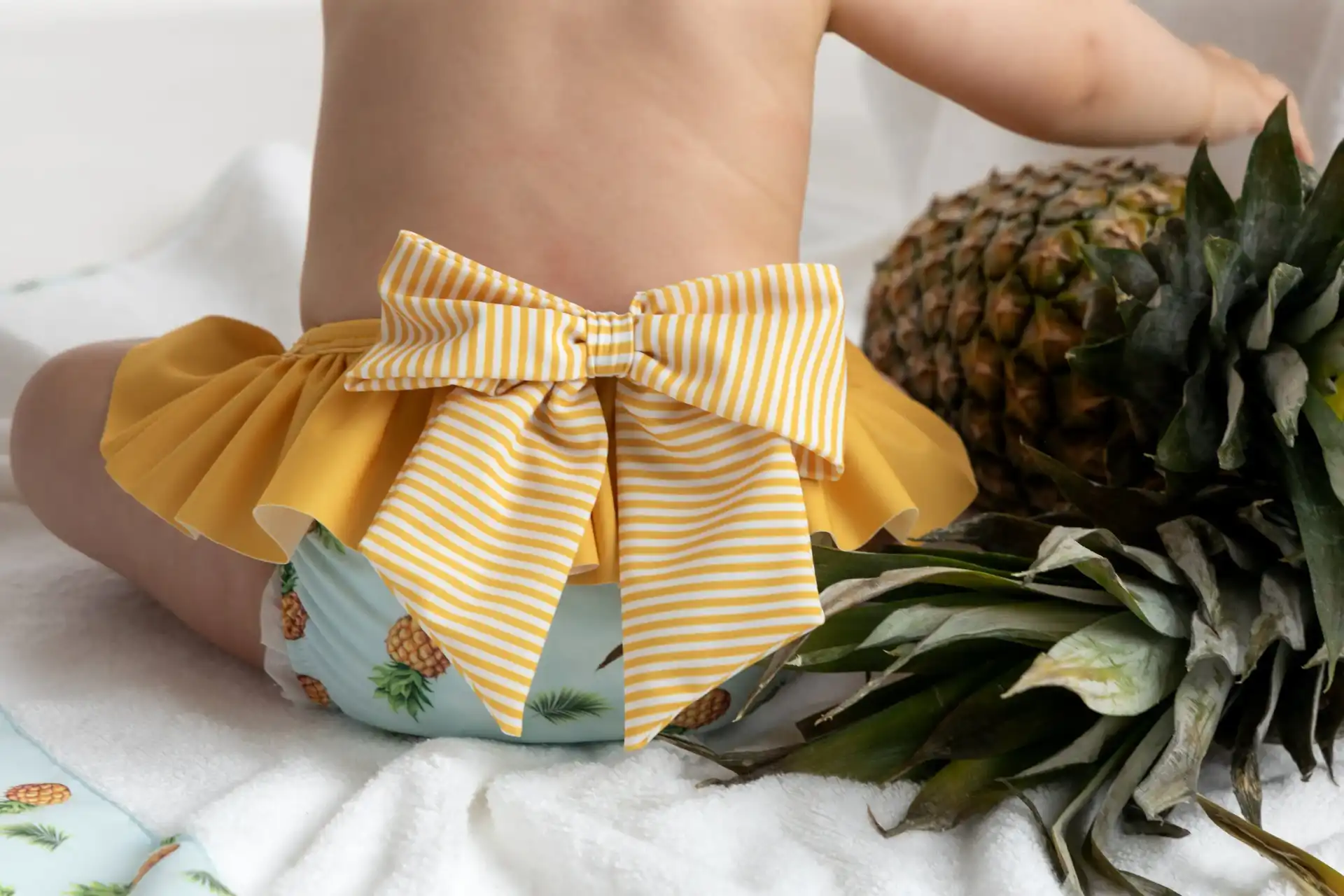 cueca-de-bikini-pineapple